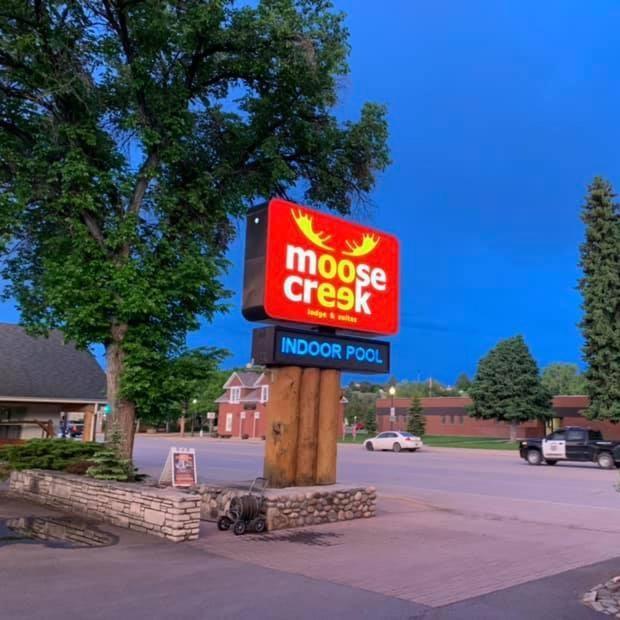 Moose Creek Lodge & Suites Cody Exteriör bild